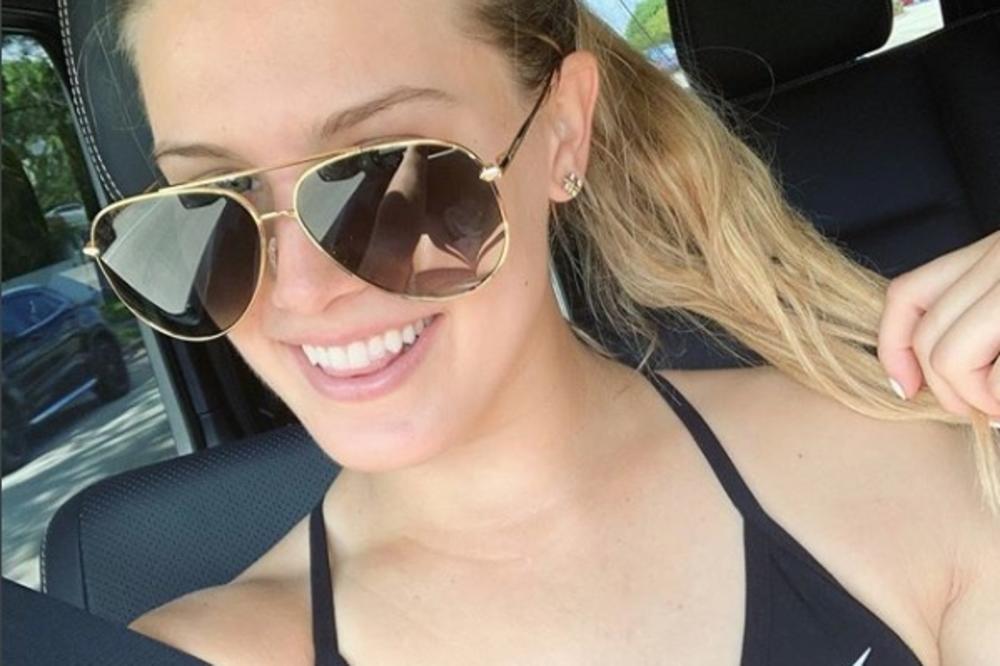 NIKAD NIJE POKAZALA VIŠE OD OVOGA: Skinula se Eženi Bušar - preko međunožja ima samo lastiš!