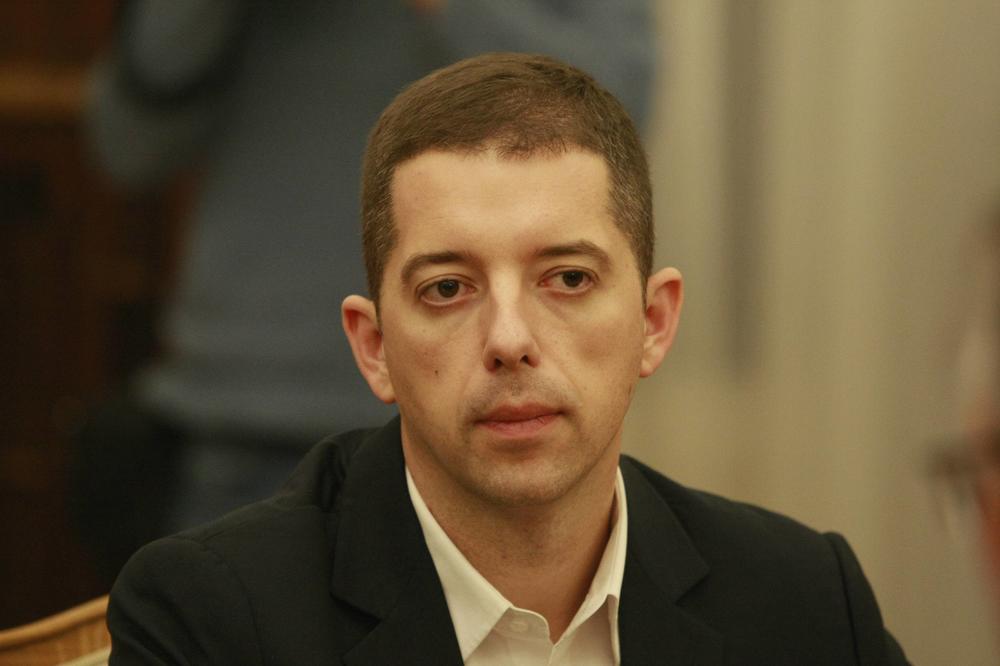 ĐURIĆ OŠTRO REAGOVAO NA NAJNOVIJU PROVOKACIJU: Ovo je fašističko ludilo Prištine!