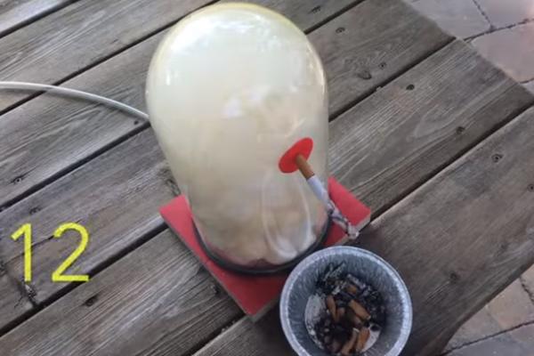 OVAJ SNIMAK ĆE VAM ZGADITI PUŠENJE ZAUVEK: Ovako jedna kutija CIGARETA utiče na vaša PLUĆA (VIDEO)