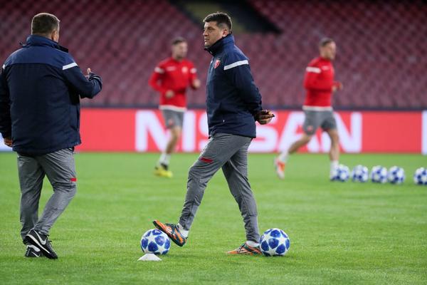 MILOJE, AKO TI ZATREBA IGRAČ SAMO POGLEDAJ TRIBINE: Nekad su kidali zajedno u Zvezdinom dresu, a sad su u Napulju!