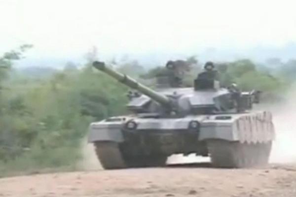 NAŠA VOJSKA JE ’99. OVAKO ZAVARALA NATO: Umesto TENKOVA gađali su u nešto što danas SVI KORISTIMO SVAKODNEVNO