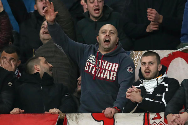IVAN BOGDANOV PALIO ALBANSKU ZASTAVU: Brutalan odgovor Delija navijačima Tirane! (FOTO)