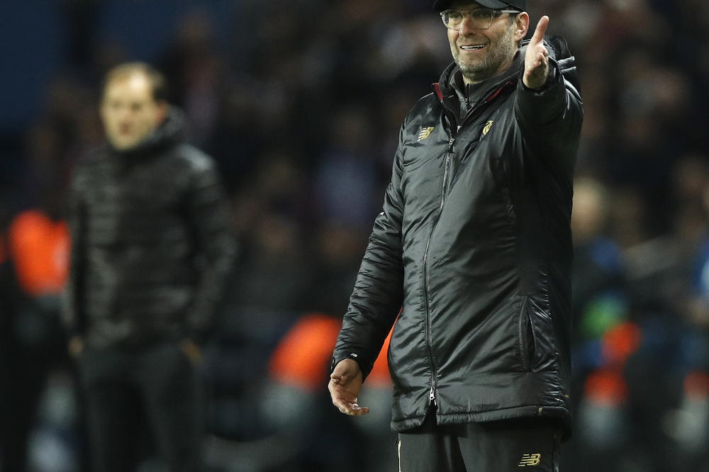 ČOVEK NE MOŽE NI DA SE RADUJE: Klop pod istragom zbog utrčavanja na teren!