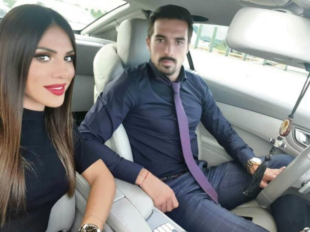 Sandra Afrika, Vladimir Volkov