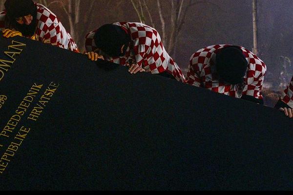 UKRALI SANDUK IZ TUĐMANOVOG GROBA U DRESOVIMA HRVATSKE REPREZENTACIJE! Ovaj nadrealni prizor šokirao je Hrvatsku