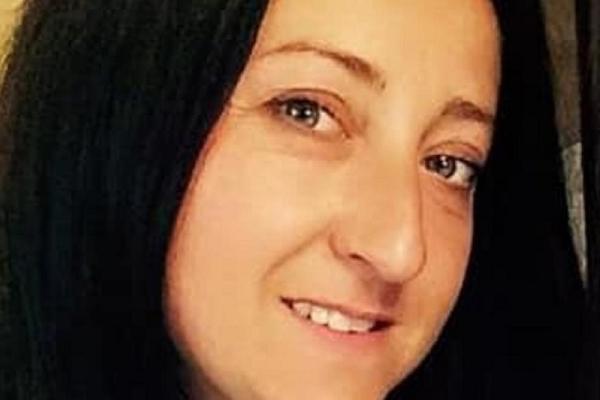 SVETLANIN LEŠ U ĆEBETU PREKRIVEN DŽAKOVIMA JABUKA PRONAĐEN NA IMANJU PEVAČICE: Detalji tragedije porodice Zolnajić