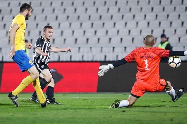 BOLI ODLAZAK IZ HUMSKE: Nije mi bilo lako... Biće Partizan opet šampion!