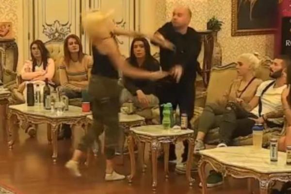 MILI OPET BIJE ŽENE, OVOGA PUTA PRED KAMERAMA: Udario Ljubicu pred svima! (VIDEO)