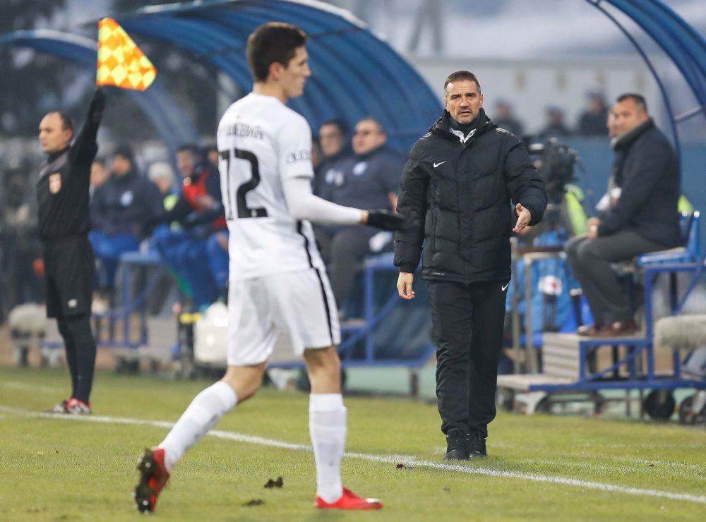 Slobodan Urošević i Zoran Mirković tokom meča u Lučanima  