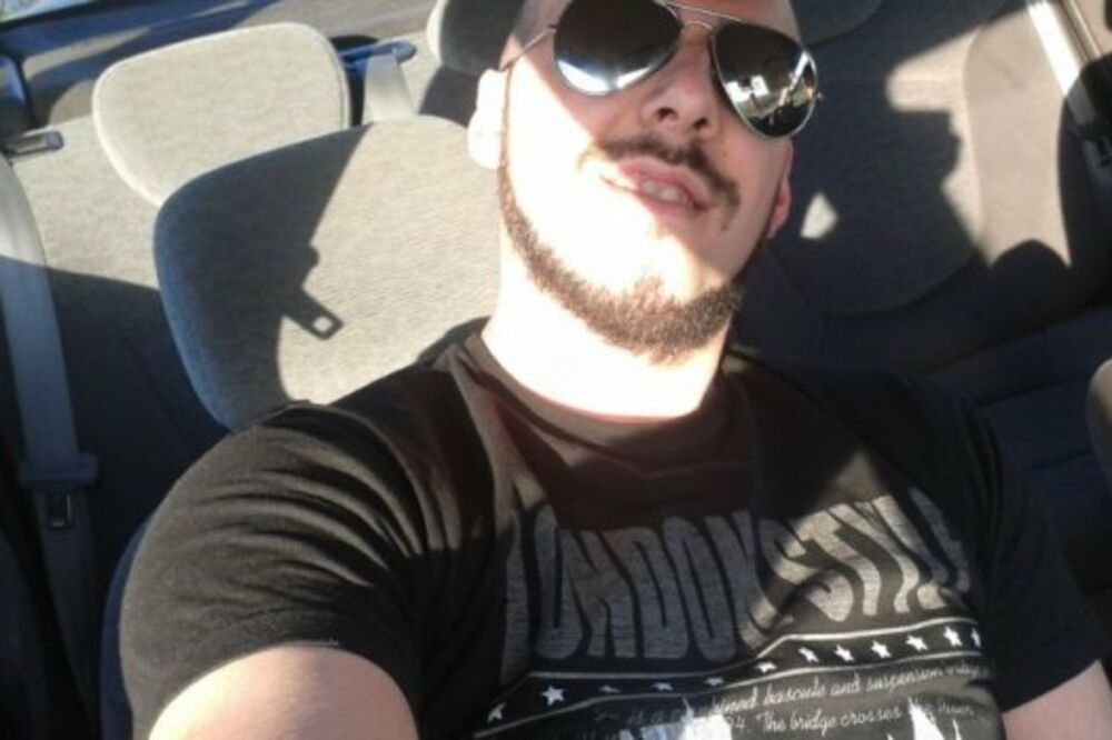 ŽENA UMIRALA OD RAKA, A POSLEDNJA ŽELJA JOJ JE BILA DA PREVARI MUŽA SA NJIM: Frizer iz Požarevca joj je to ispunio!