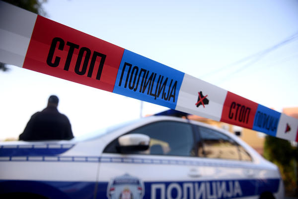 STARAC NAPAO SNAJU DRVENOM MOTKOM, SIN ULETEO U POSLEDNJEM TRENUTKU: U BUJANOVCU zamalo PORODIČNA tragedija