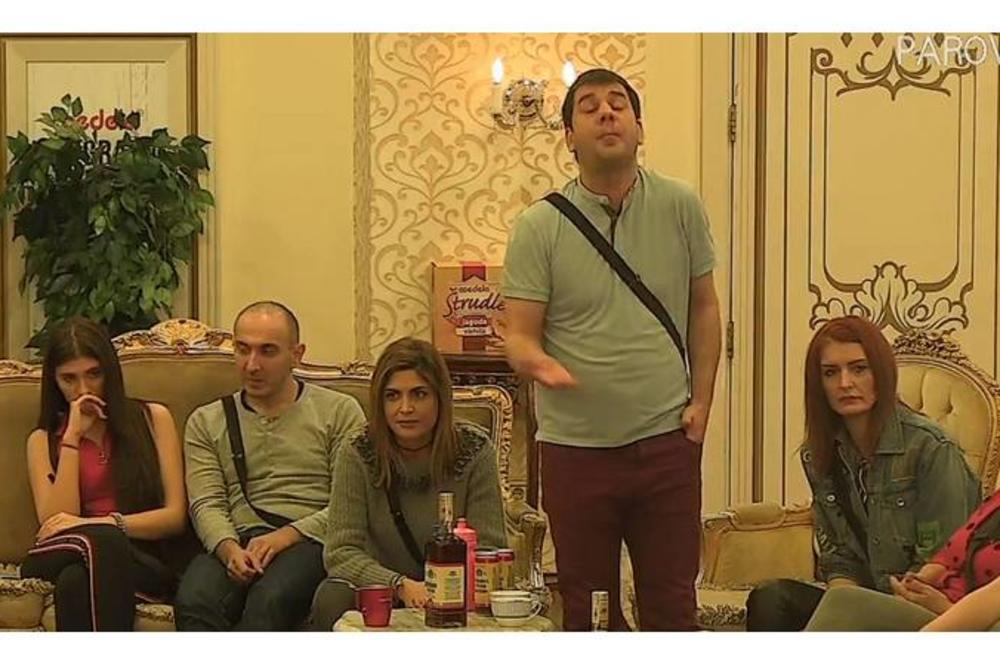 GLUP SI I NEŠKOLOVAN: Ivan Marinković i Baki B3 se BRUTALNO izvređali, sve prštalo!