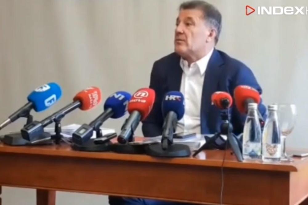 NOVI SKANDAL ZDRAVKA MAMIĆA: Čuo sam da oralno zadovoljavaš druge muškarce! Možete vi prvo meni da...