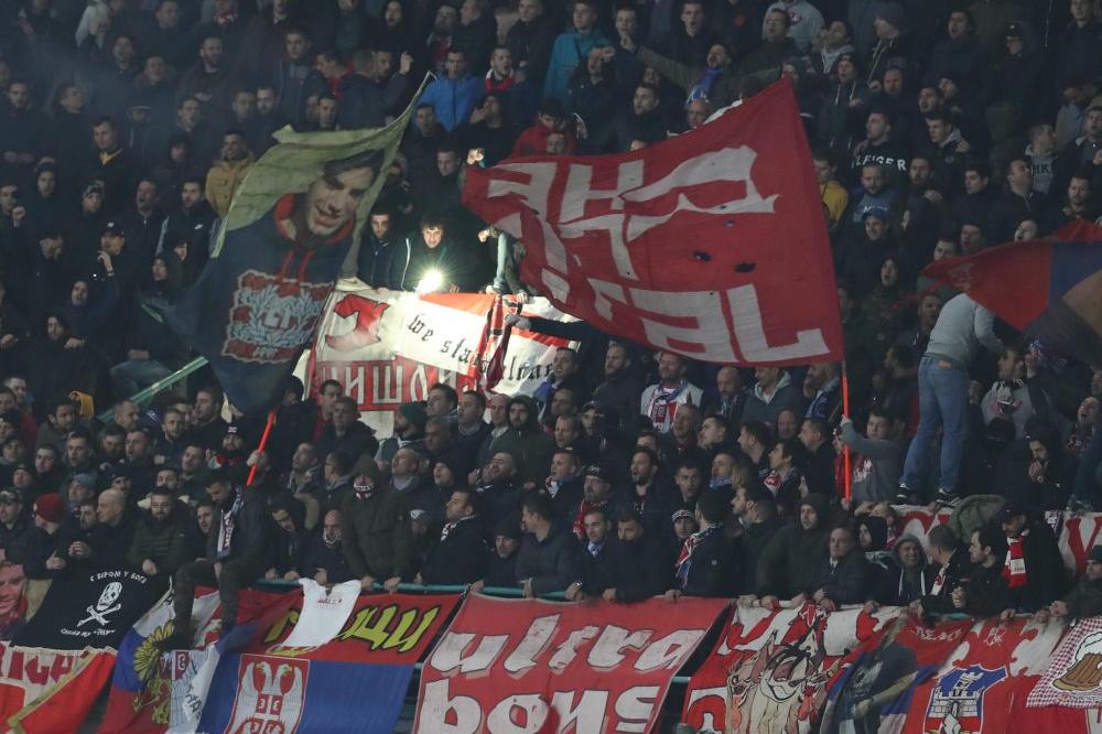 ENGLESKI NOVINAR KOJI JE ODUŠEVIO SRBE STIGAO U BEOGRAD: Isprozivao je tzv. Kosovo, a sad hoće da gleda Zvezdu!