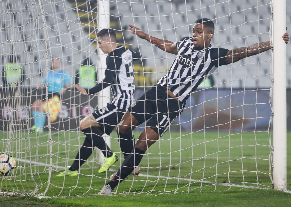 Rikardo Gomeš postiže jedan od golova ove sezone u Superligi  