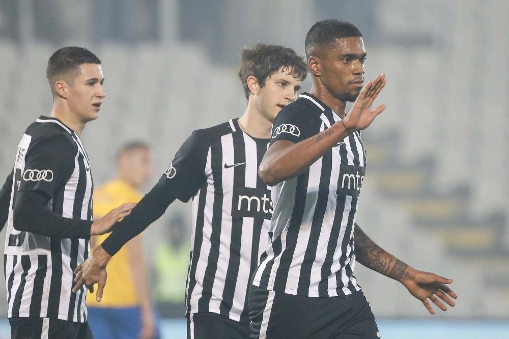 GROM IZ VEDRA NEBA: Partizan prodao fudbalera za pola miliona evra!