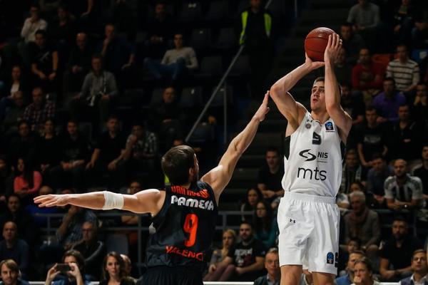 SRBIJO, BUDI PONOSNA: Ovako su Kingsi predstavili Vanju Marinkovića!