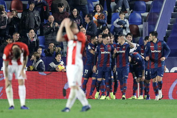 BILBAO JE NA KOLENIMA: Levante razbio Atletik i poslao ga u zonu ispadanja!