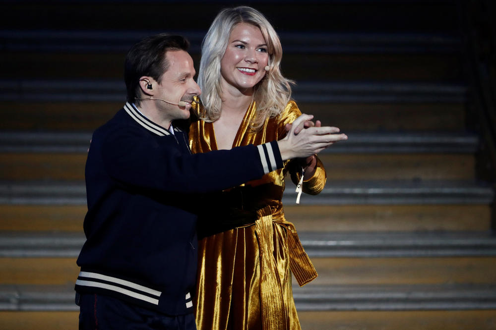 SKANDAL NA DODELI ZLATNE LOPTE: Ponizio najbolju fudbalerku sveta, svi su se zgrozili onim što ju je terao da radi!