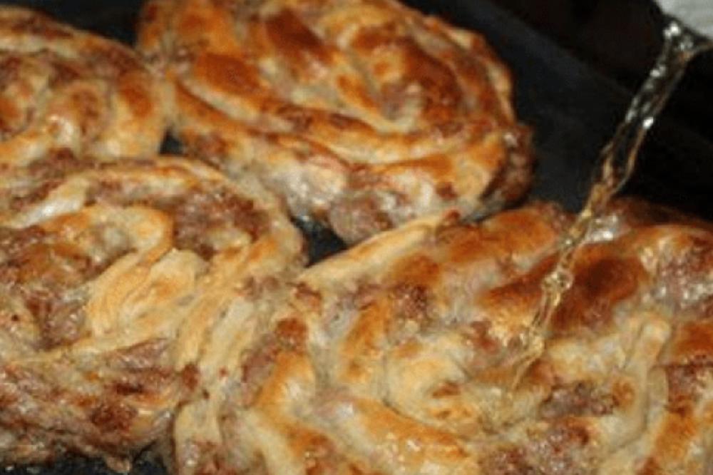 TAJNA ZA NAJUKUSNIJI BUREK KRIJE SE U JEDNOJ STVARI: Nakon što je upotrebite, mislićete da jedete SARAJEVSKU PITU