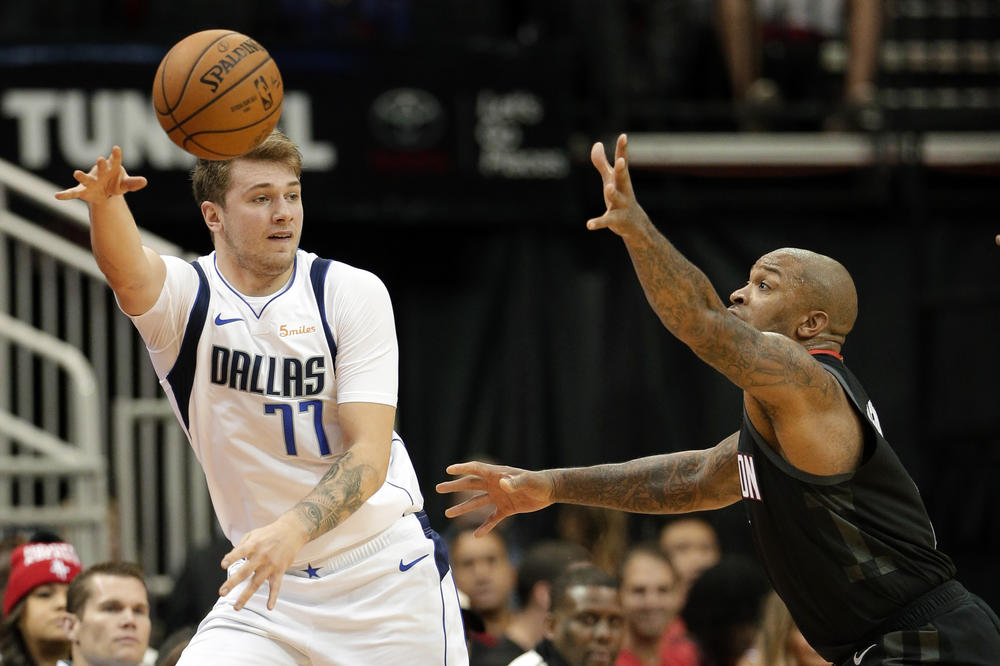 PSUJ NA SRPSKOM DA NE POPIJEŠ TEHNIČKU: Dončić sočno, kao kočijaš, psovao na meču! Sva sreća da ga nisu razumeli!