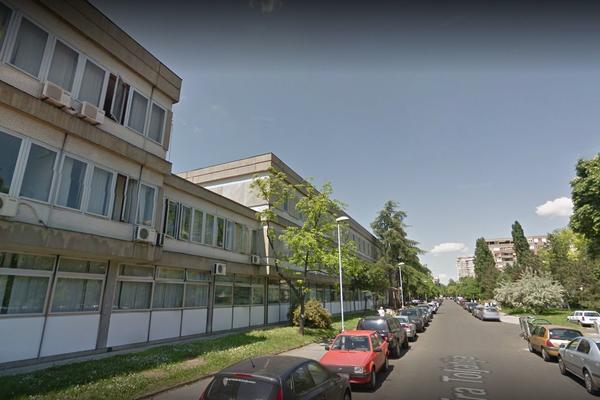 NENAD (31) POGINUO POSLE PADA S VELIKE VISINE! Kod Arhiva na Novom Beogradu stradao radnik