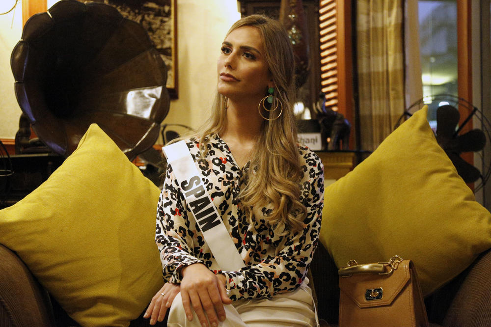 BILA JE DEČAK, A DANAS SE TAKMIČI NA IZBORU ZA MIS SVETA! Pogledajte kako je Anđela nekada izgledala (FOTO)