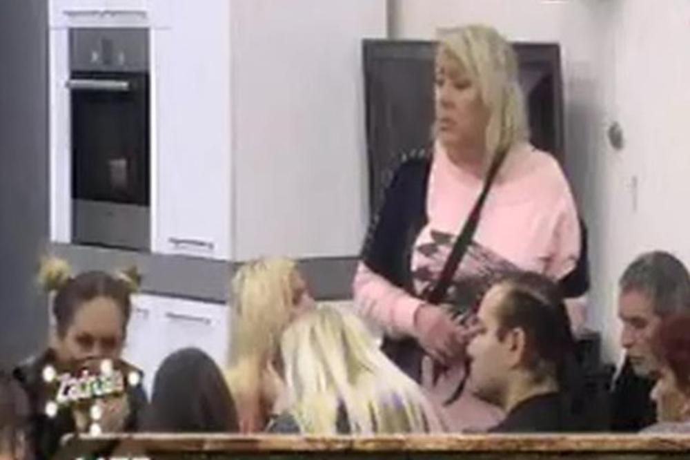 ZORICA MARKOVIĆ ZA GINISA: Ovoliko psovki odjednom NIKO NA SVETU NE MOŽE DA IZGOVORI! (VIDEO)