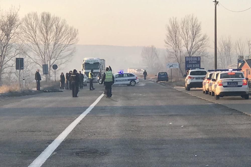 STRAŠNA NESREĆA NA OBRENOVAČKOM DRUMU: Poginula žena, muškarac teško povređen!