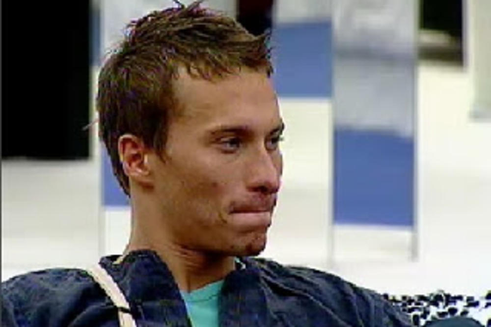 SA 25 GODINA JE POLA SRBIJE BILO ZALJUBLJENO U NJEGA: Danas je NEPREPOZNATLJIV, kako se ČOVEK OVOLIKO PROMENI?