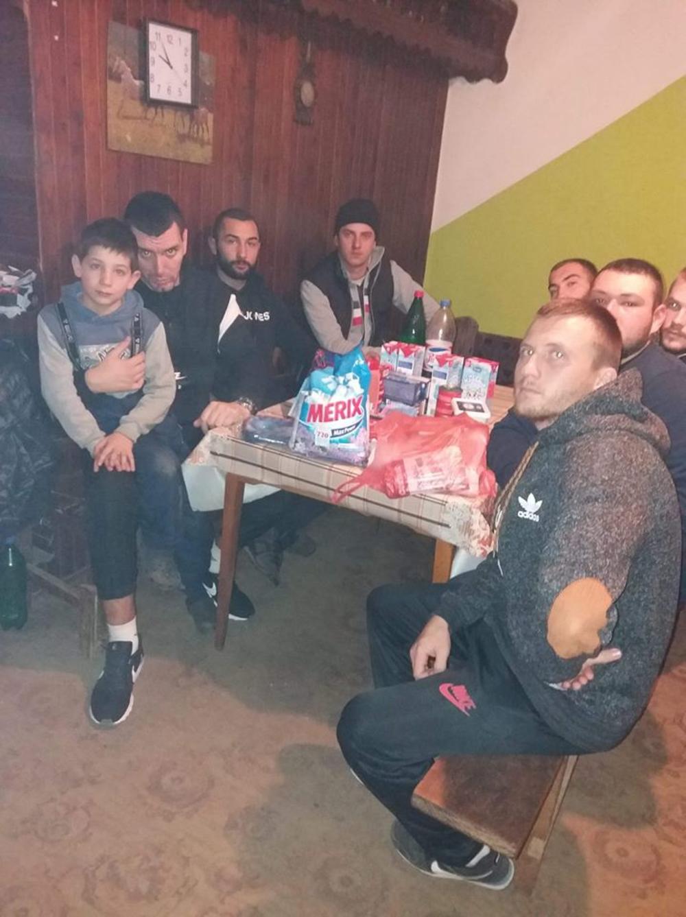 Mirko sa humanom ekipom  