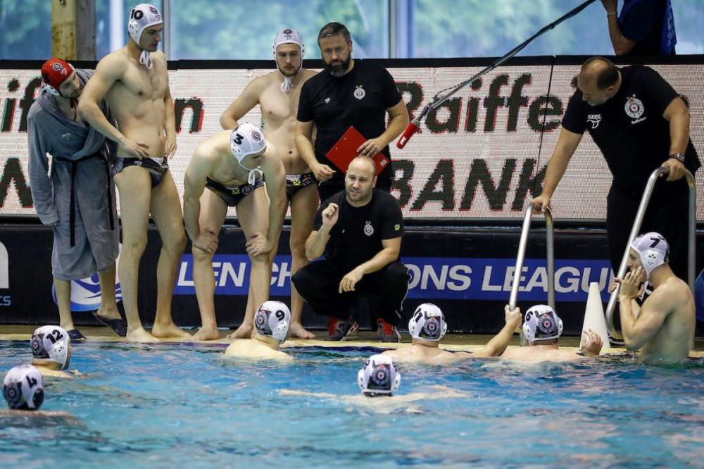 NEĆEMO DA UGASIMO I IZBACIMO PARTIZAN NA ULICU: Crno-beli duguju 117 miliona za struju i 42 miliona za vodu!