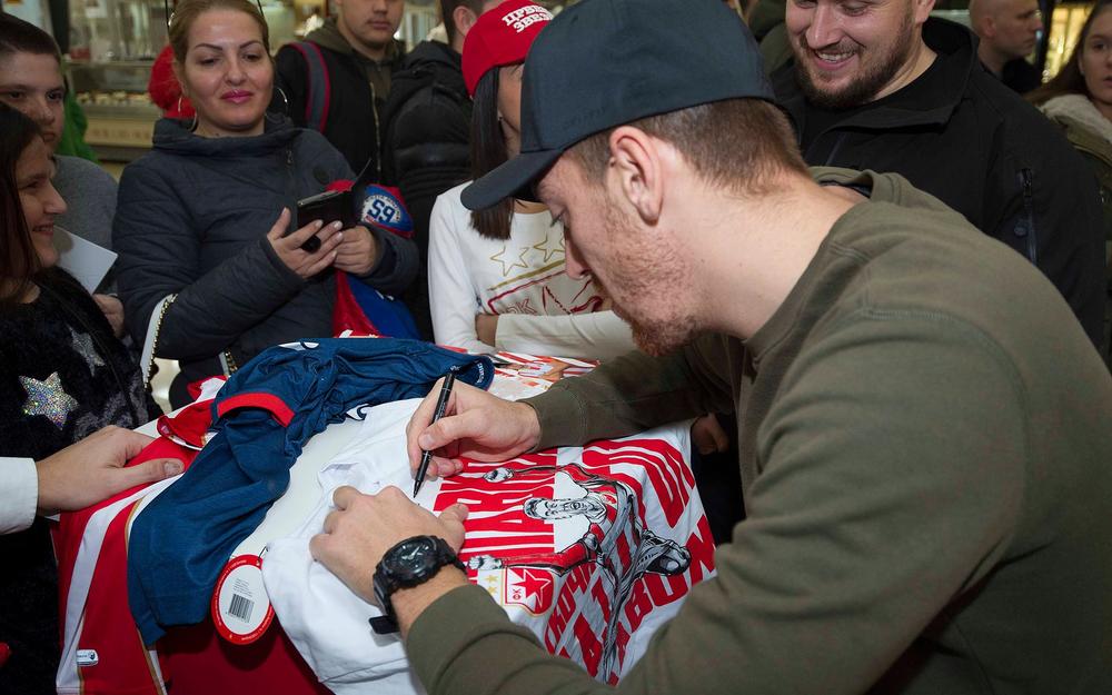 Milan Pavkov je bio najtraženiji fudbaler ovog popodneva  