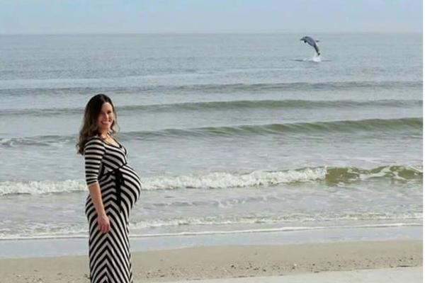 FOTOGRAFISAO JE SVOJU TRUDNU ŽENU, A IZA NJE SE ODIGRALA MAGIJA: Ovu fotografiju će pamtiti ZAUVEK! (FOTO)