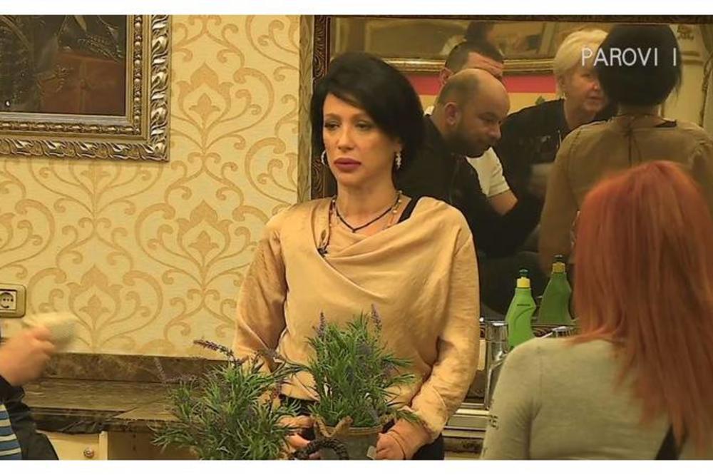 JEDINO BI ON MOGAO DA BUDE ŽIGOLO? Nikad ne biste pogodili o kome se radi!