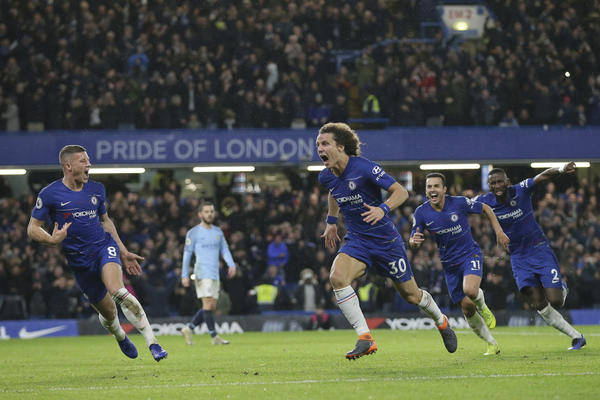 EKSPLOZIJA ODUŠEVLJENJA U LONDONU: Šampion je pao, Luiz i Kante za prvi poraz Sitija u sezoni!