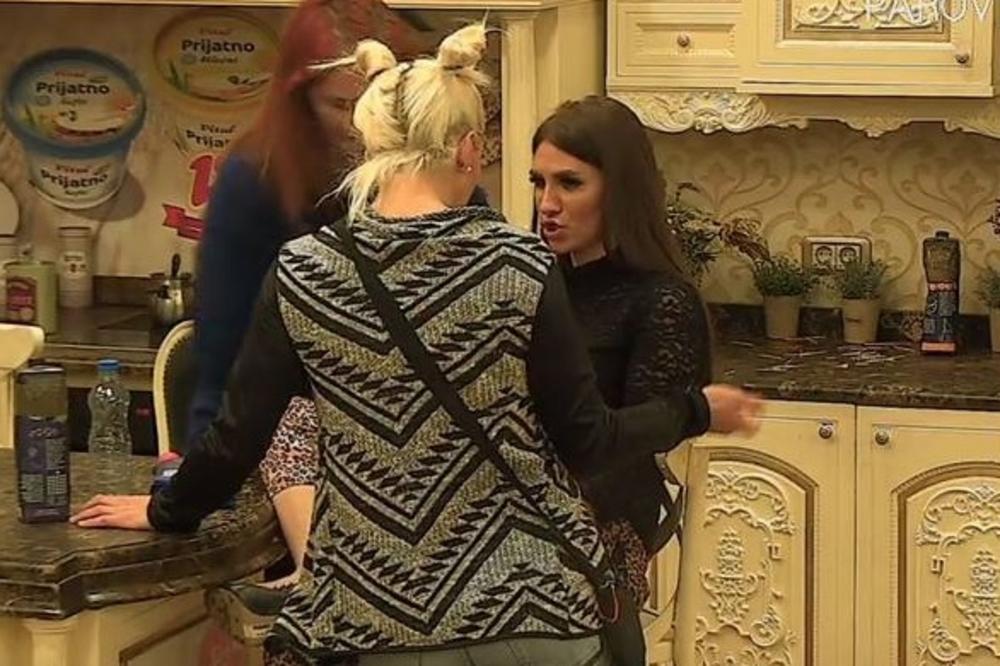 PUCA OD LJUBOMORE: Elvin LUBIO drugu takmičarku, Izabela POLUDELA, pa pokazala pravo lice!