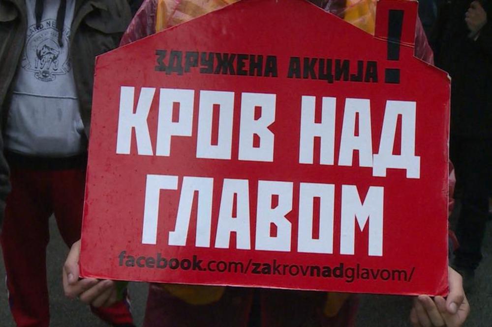 ZA KROV NAD GLAVOM: Aktivista nije upao na skupštinu izvršitelja, hteo je da pročita apel!
