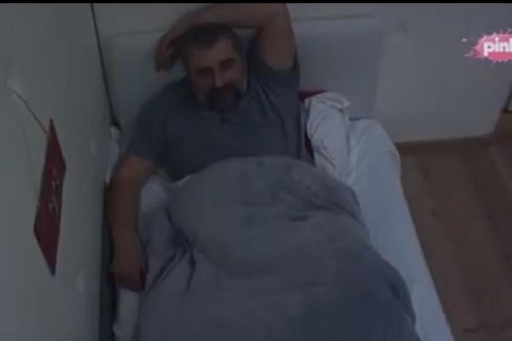 MIKI SE JAVNO OBRATIO SUZANINOM MUŽU, A ONA SE SMEJALA: Zatražio da se isključe kamere, pa imao poruku za njega