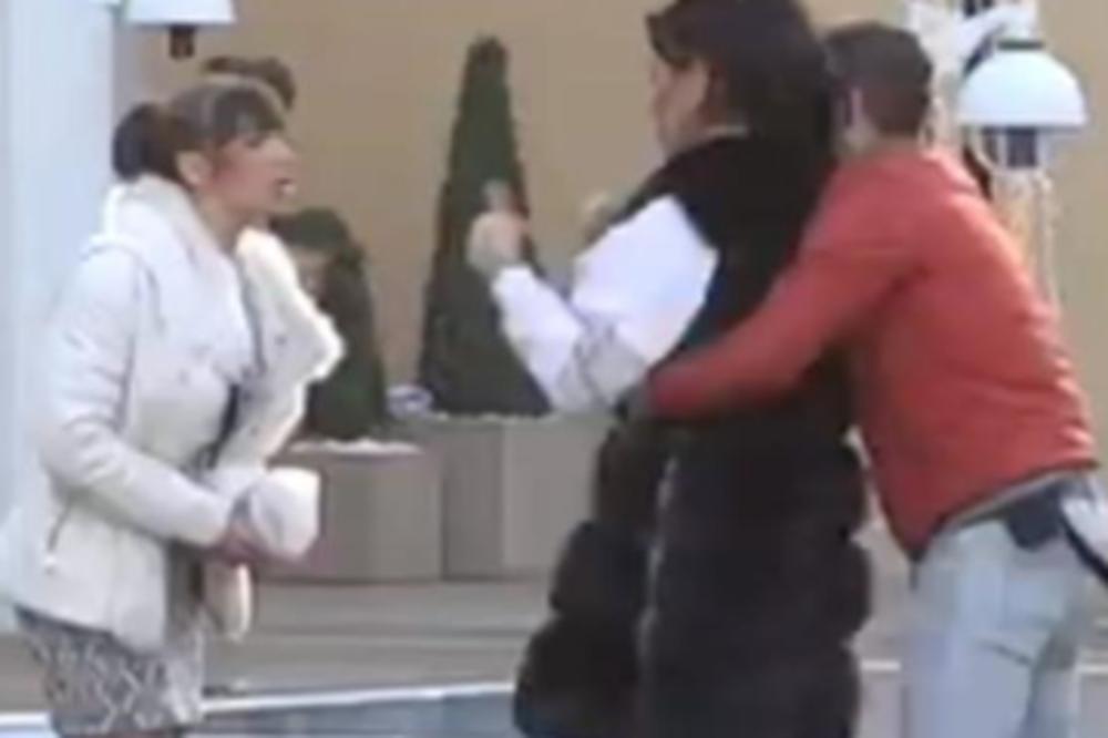 ALEKSANDRA IMALA DIVLJAČKI SE*S U WC-U, SVE PUCALO: A ovamo Miljanu PROZIVA da je KU*VA! (VIDEO)