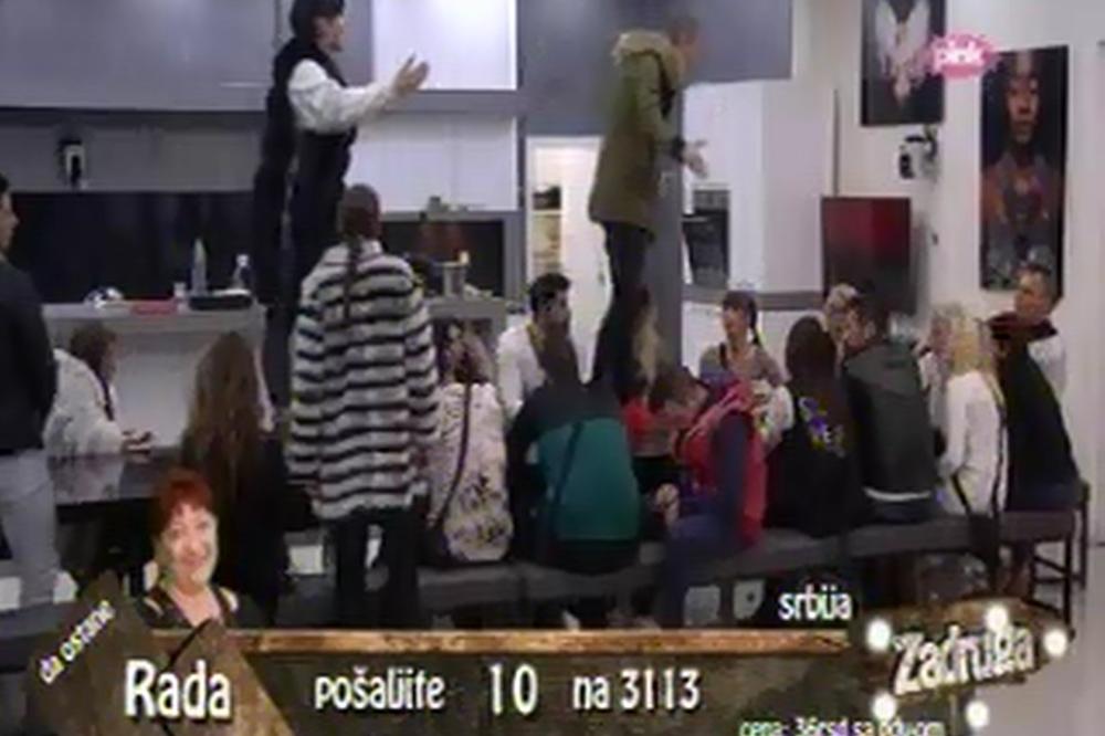 ZERINA FOLIRANT? Ne može da se kreće po kući, a sinoć skače na sto i udara Aleksandru!