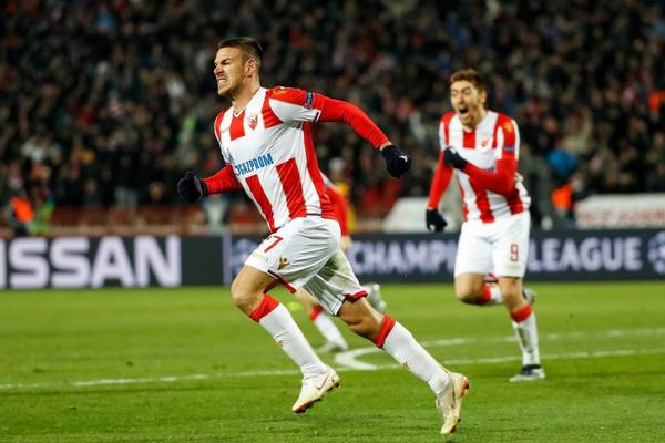 MARAKANA EKSPLODIRALA ZBOG GOLČINE: Gobeljić probio velikog Bufona volejčinom! Zvučni zid probijen od buke!