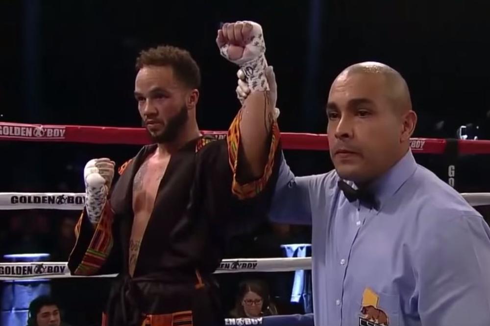 AMERIKA DOBILA PRVOG TRANSRODNOG PROFI BOKSERA: Suočio se sa zvižducima u hali, ali je ipak pobedio na novom debiju