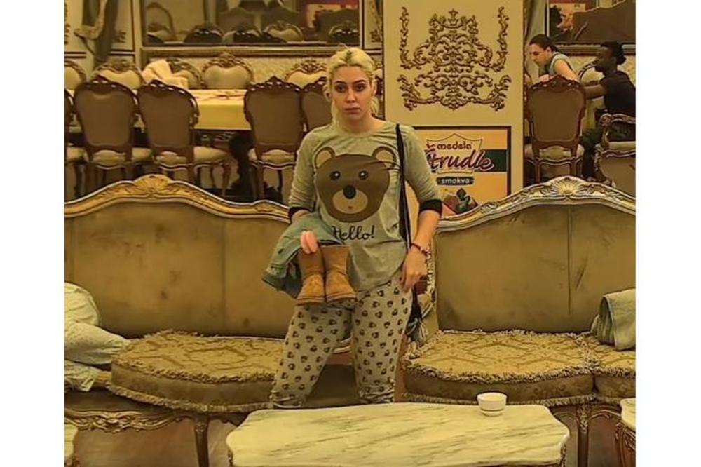 MOŽEŠ SAMO ARAPE DA ZADOVOLJAVAŠ ZA SITNE PARE: Mili nikad brutalniji prema Coki!