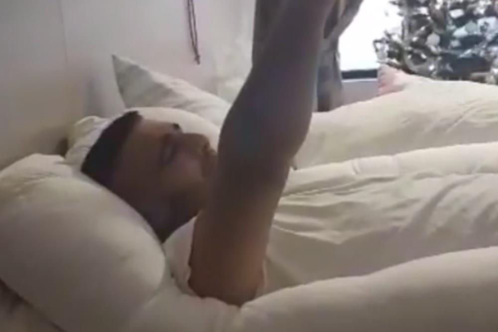 JEZIVA DRAMA DARKA LAZIĆA NA OPORAVKU OD POVREDA! Izbegava terapije, ne sluša lekare - šta se s njim dešava?