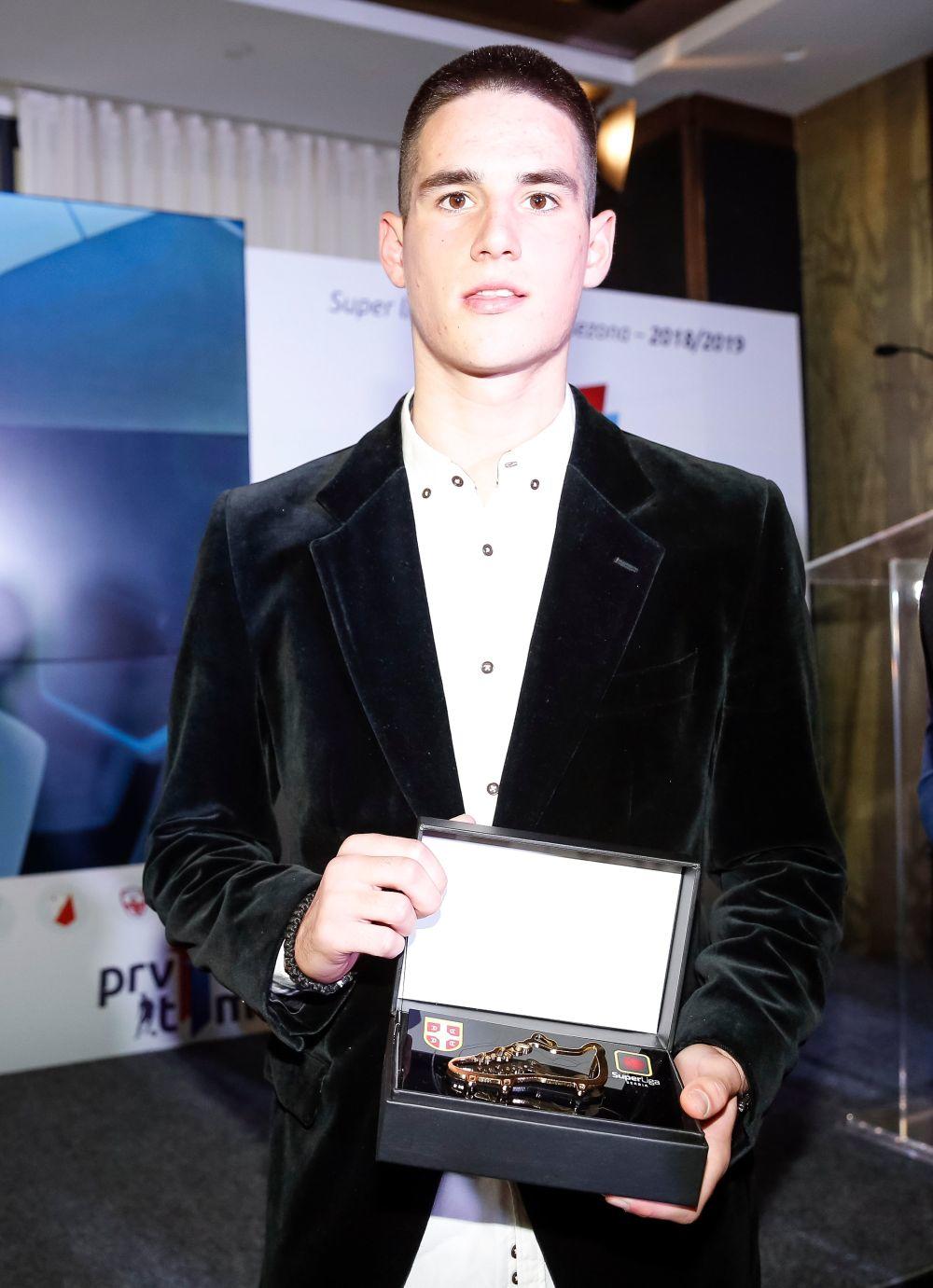 Slobodan Tedić je najbolji mladi fudbaler polusezone u Superligi Srbije  