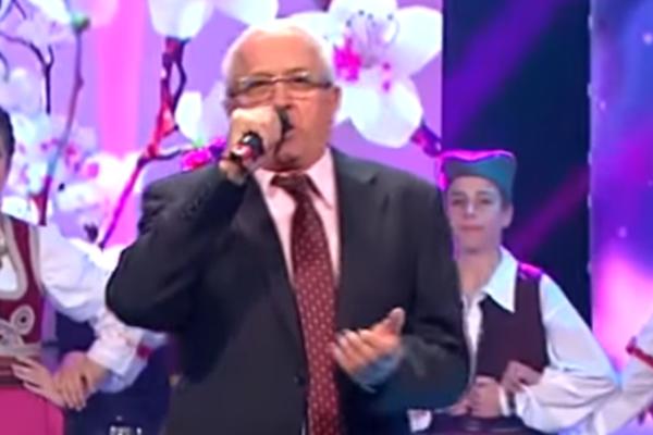 VEČERAS PRAVIMO DAR-MAR: Era slavi 71. ROĐENDAN, a kolege ga već obasipaju POKLONIMA, pljušte PARE na sve strane...