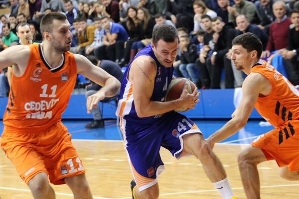 BACILI SU SVE U MORE: Mornar vodio 15 razlike, ali izgubio od Cedevite!