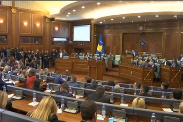 KONAČNI OBRAČUN U PRIŠTINI: Veliki sukob Albanaca, ali NIJE OKO PREGOVORA SA BEOGRADOM!