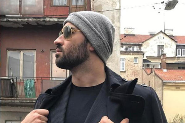 ŠETA GO PO ULICI, SPREČILI GA DA POBIJE CELU PORODICU : Evo ko je Alexandar Šotra koji je danas divljao po Beogradu